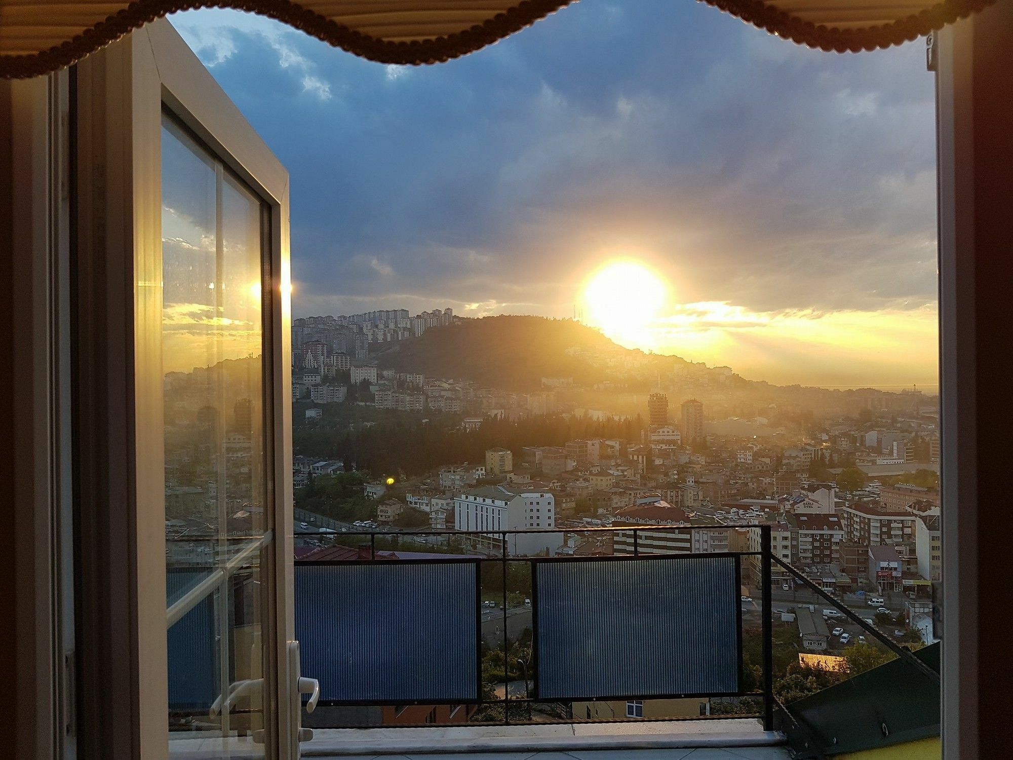 Nuralp Apart Otel - Trabzon Buitenkant foto
